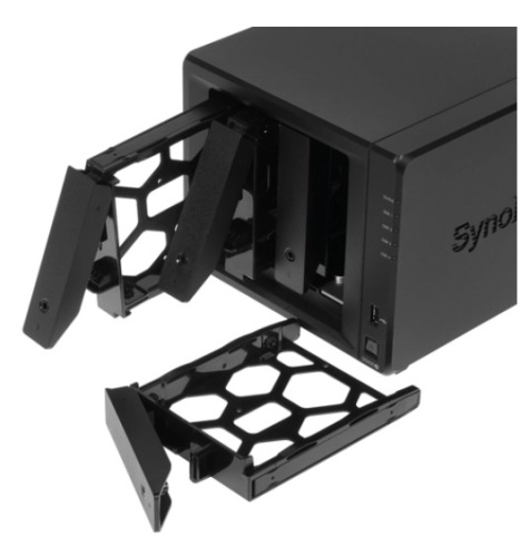 Synology DiskStation DS420+ фото 3